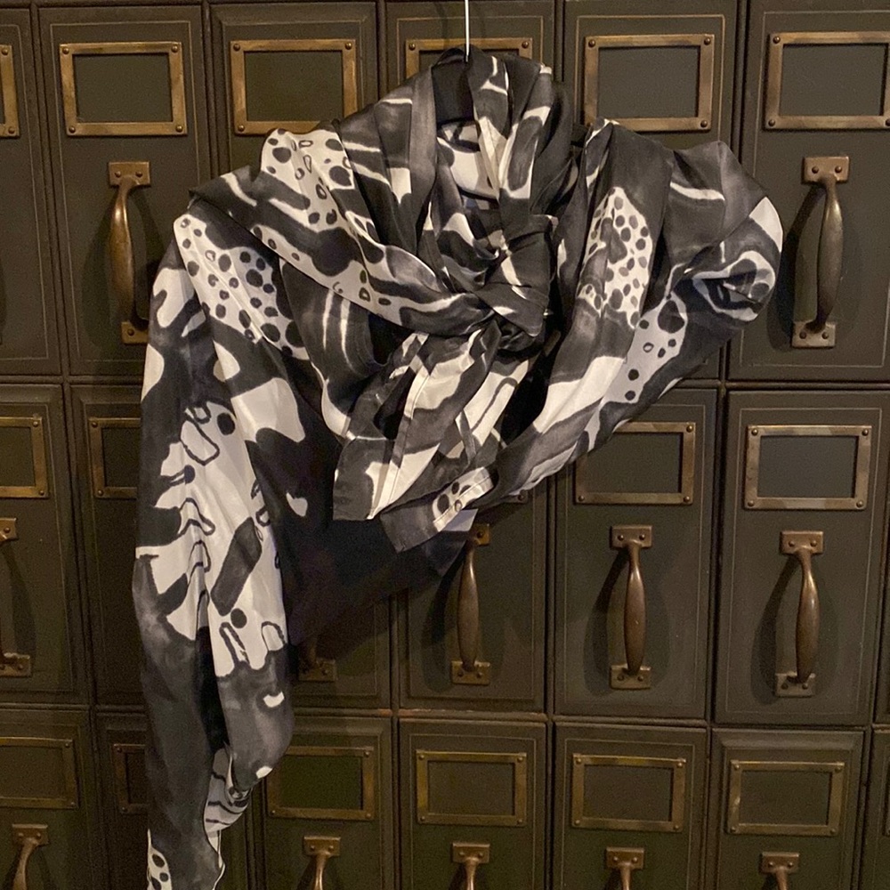 Grizas Scarf / Wrap - viscose silk
